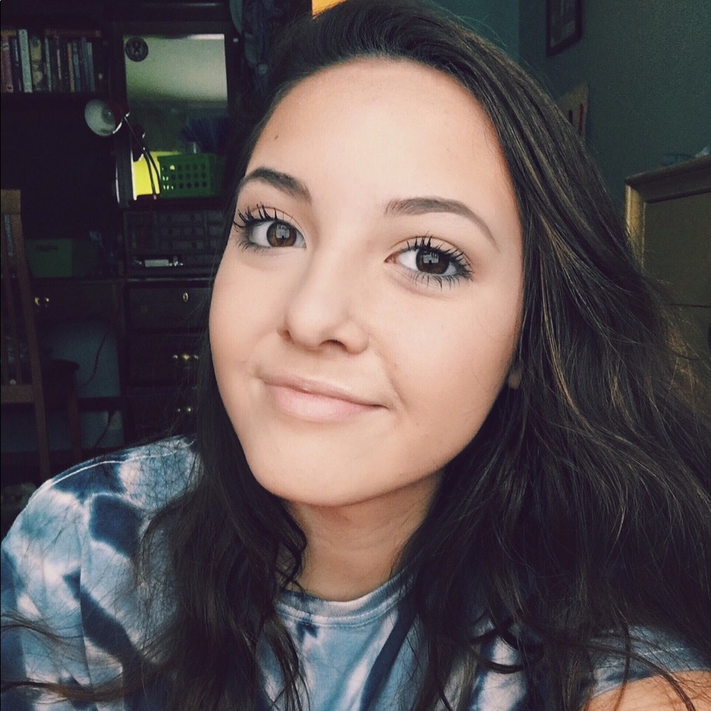 Meet your Posher, Hannah